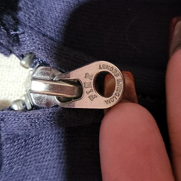 Victoria's Secret PINK Patriots Hoodie - Picture 9 of 14